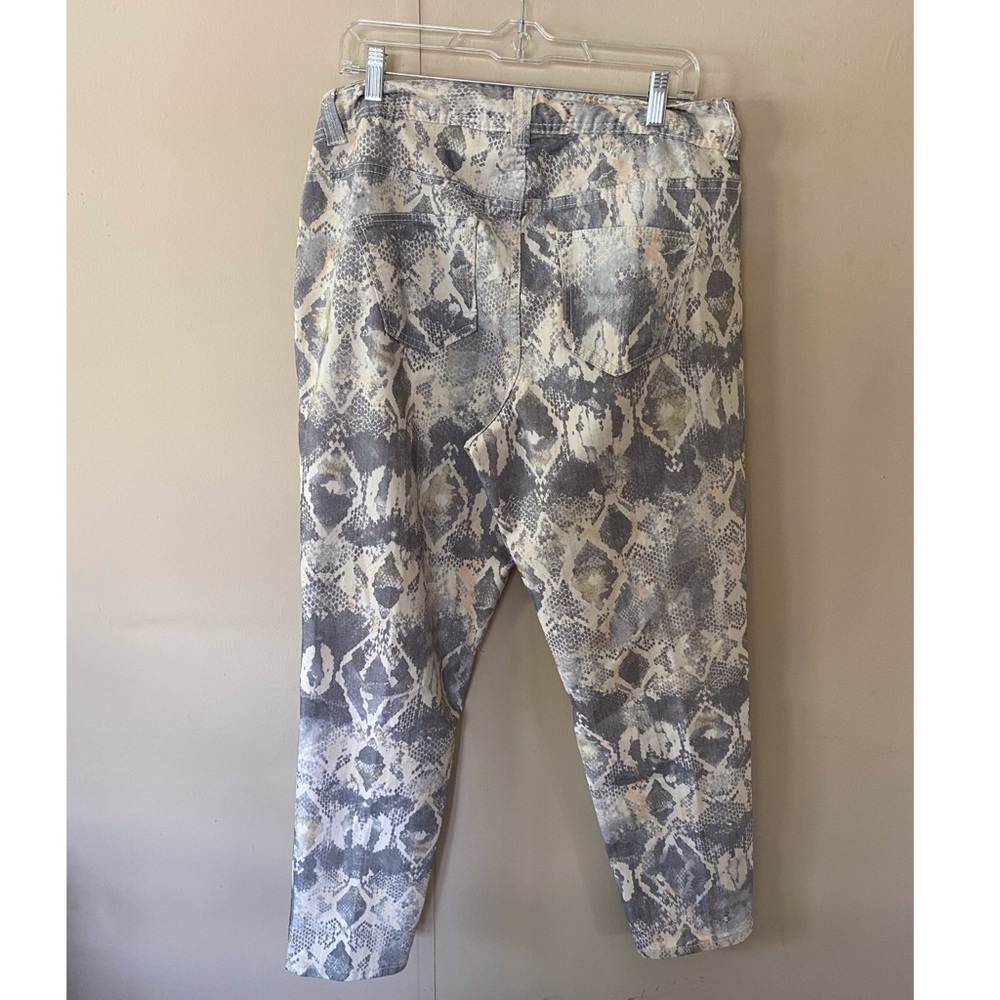Lane Bryant Python Pattern Skinny Jeans Size 14 - image 3